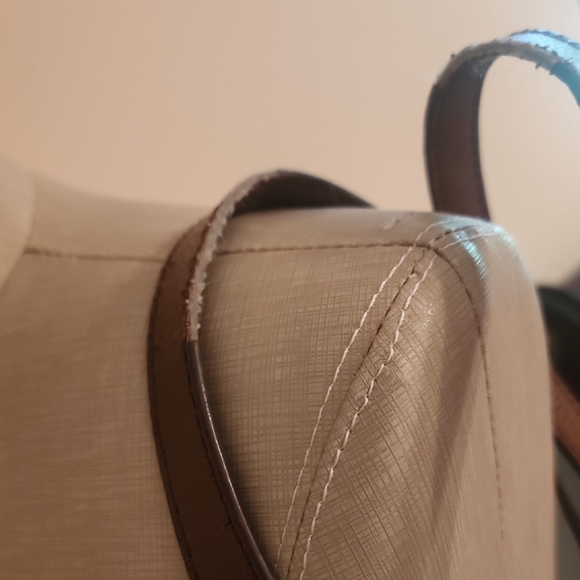 Fossil White and Brown Tote Bag with Leather Trim - Picture 4 of 6